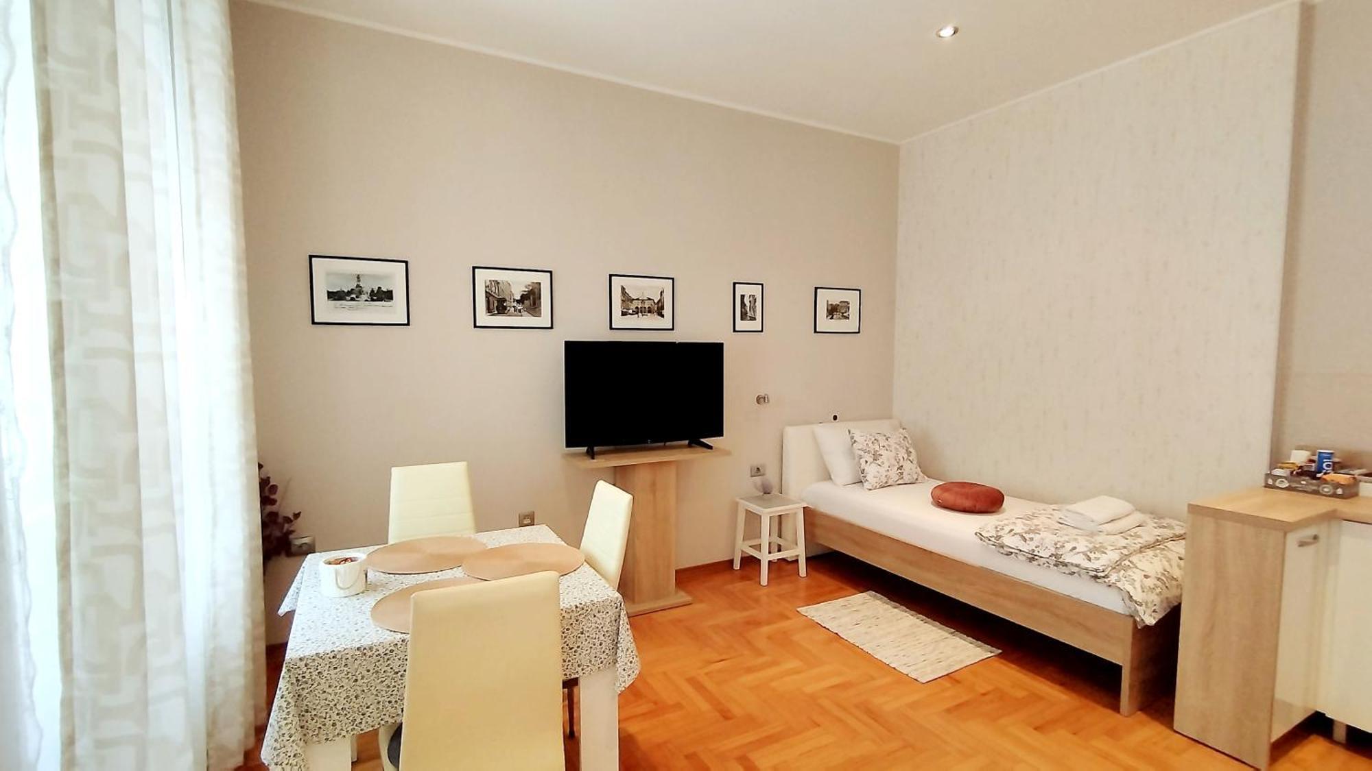 Lavender - City Room With Free Parking Pula Luaran gambar