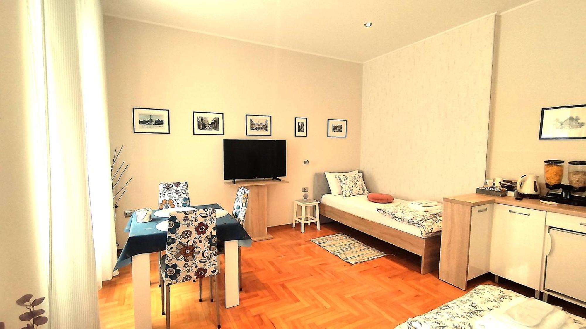 Lavender - City Room With Free Parking Pula Luaran gambar