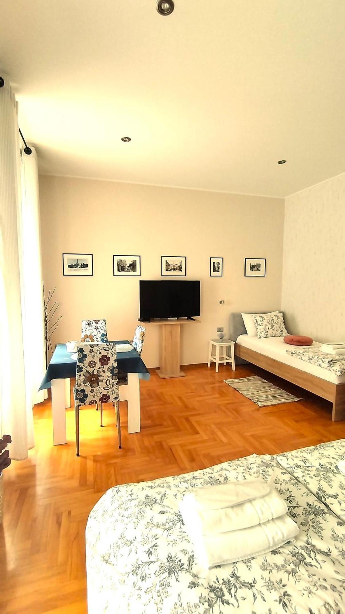 Lavender - City Room With Free Parking Pula Luaran gambar