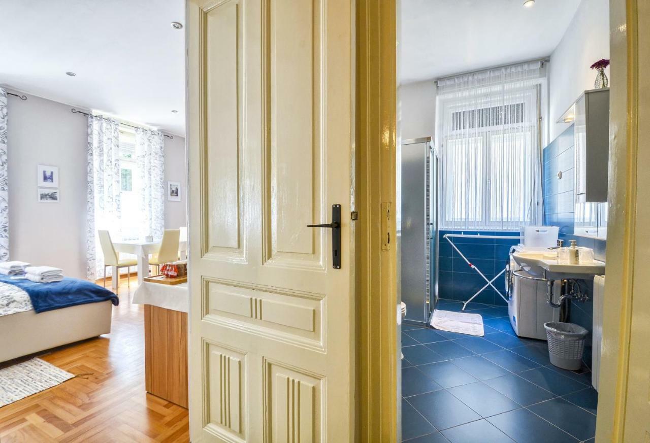 Lavender - City Room With Free Parking Pula Luaran gambar